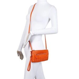 🍀Ampère Creations Orange Wristlet/Crossbody Bag NWT